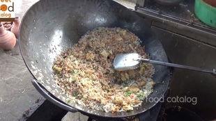 路边炒饭视频,一锅热气腾腾的美食盛宴